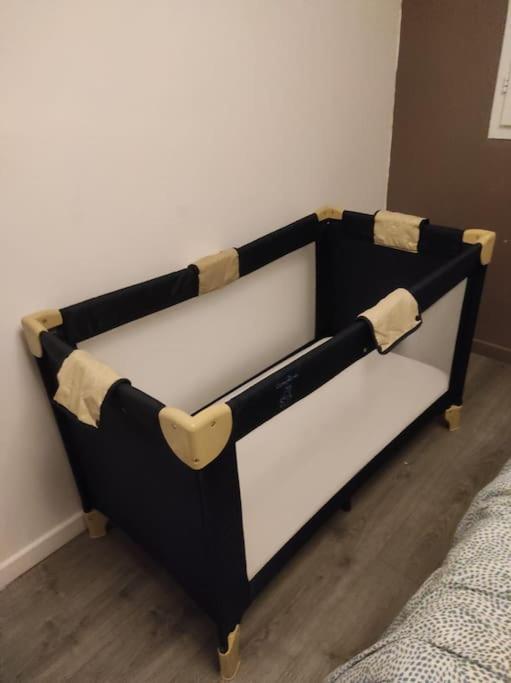City & Cosy, Lyon Charcot- Wifi - Lave Linge - Balcon - Parking Eksteriør billede
