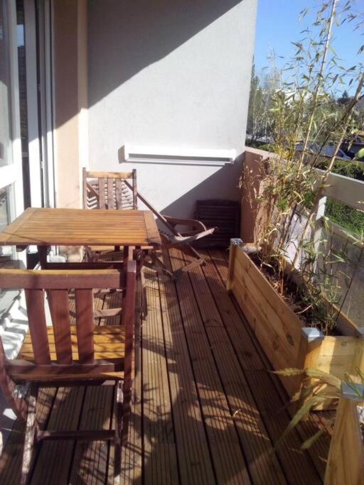 City & Cosy, Lyon Charcot- Wifi - Lave Linge - Balcon - Parking Eksteriør billede