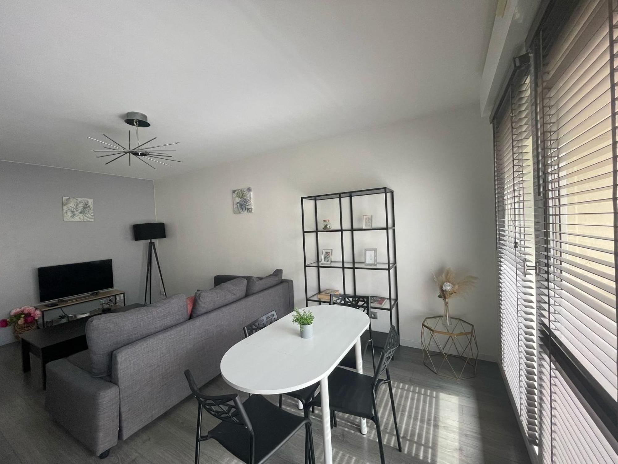 City & Cosy, Lyon Charcot- Wifi - Lave Linge - Balcon - Parking Eksteriør billede